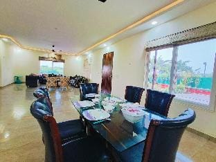 27. 2bhk Luxury Farm house Relax by Instay Vacation rental in Noida
