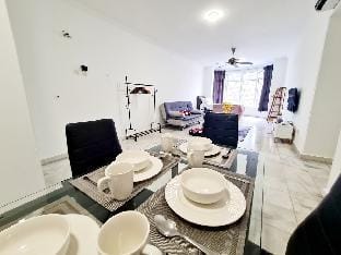Bukit Jalil Houses Vacation rental in Federal Territory of Kuala Lumpur
