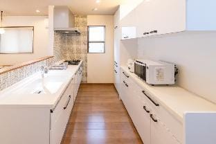 115㎡ 3 floor house with parking・3 Bedroom 2 Toilet Vacation rental in Osaka