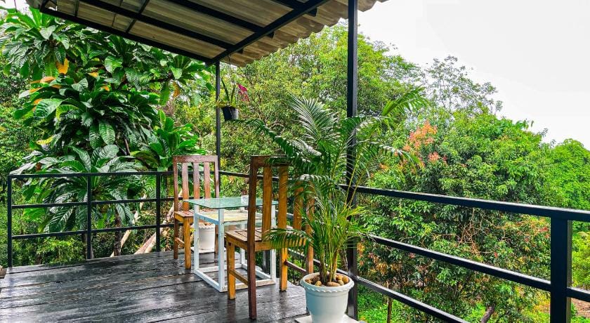 Ocean Lounge Bungalow Hotel in Sihanoukville
