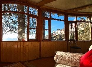 Panoramic Cottage on Mall Road, by Kalawati Homes Vacation rental in Shimla