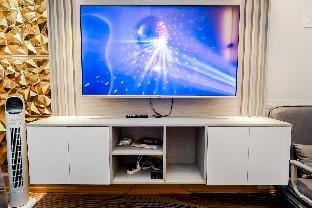 Sapphira Manor: Luxurious Condo by the Bay Vacation rental in Pasay