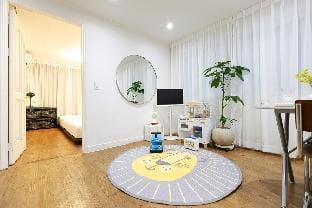 Seoul Station 2 mins. Family house. 1st Fl. Vacation rental in Seoul