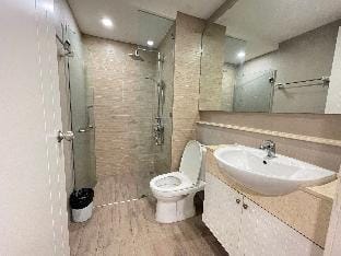 Easy Easy F4 @ the blu x Apartment in Chon Buri Changwat