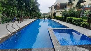 Bliss Farmstay in Chattarpur By Especial Rentals Villa in New Delhi