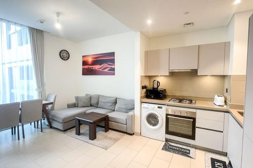 Elegant 1BR in Sobha Hartland Apartment in Dubai
