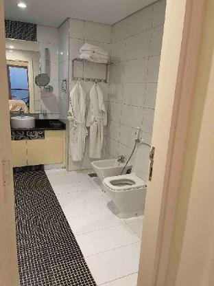 Damac Tower Apartment Sea View 17, Sea View Apartment in Damac Tower with Balcony, Floor Vacation rental in Jeddah