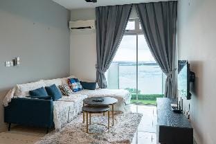 Perfect Seaview Sunset - 3BR - 8Pax @Masai Vacation rental in Johor