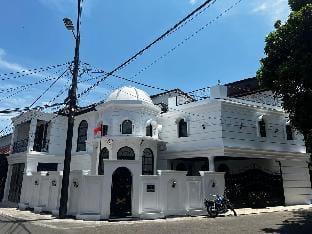 Utama House Vacation rental in Bandung
