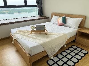 DangaBay Seaview 2R2B 4-6pax Apartment in Johor Bahru