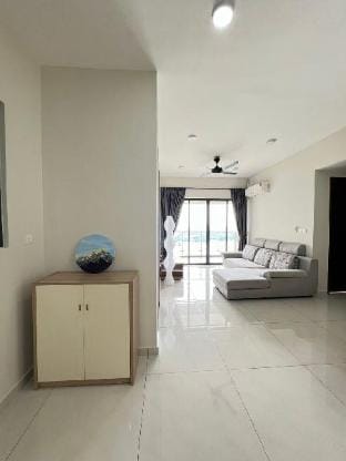 DangaBay Seaview 2R2B 4-6pax Apartment in Johor Bahru