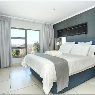 Luxury Apartment Sandown Apartment in Sandton