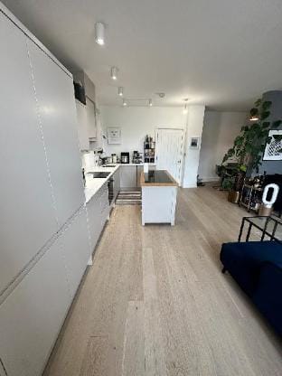 West London Luxury Oasis, Ealing Broadway! Apartment in London Borough of Ealing