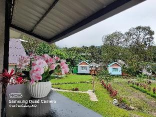 อินทนนท์เล่าจู Apartment in Thailand