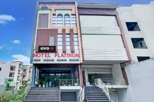 Hotel O Platinum Vacation rental in Punjab, India