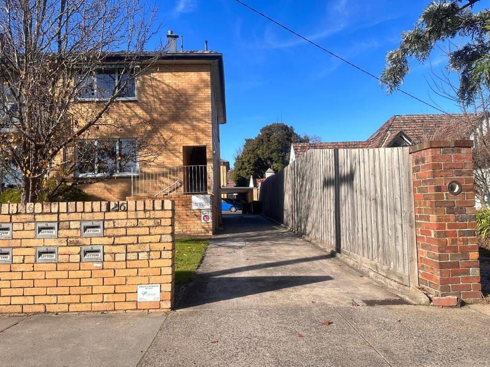 Peaceful apartment in Camberwell. Apartment in Melbourne