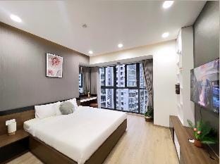3 Bedroom Apartment Near Airport Apartment in Ho Chi Minh City