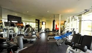 Cozy Masteri TD near Landmark81 pool gym BBQ 5prs Apartment in Ho Chi Minh City