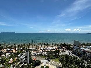 Jomtien Beachfront 3BR Apartment, Pattaya Apartment in Pattaya City