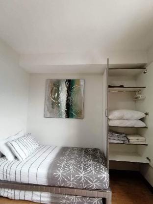 MJD Crib 1 @ Mesaverte with Free pool (cheapest) Apartment in Cagayan de Oro