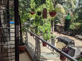 Single Room in Duplex Bunglow with Garden, Terrace Apartment in Mumbai