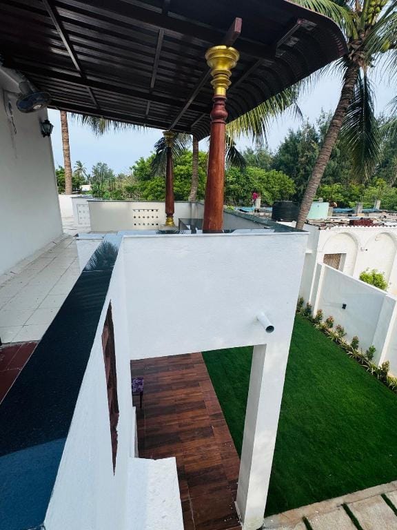 Sunny Bay ECR Hotel in Tamil Nadu