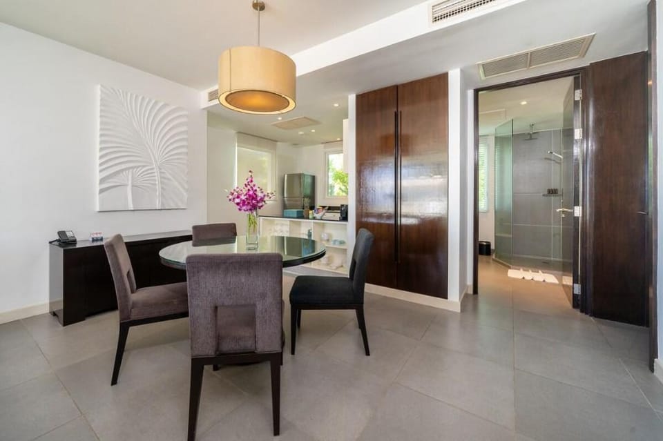 Karon Beachfront Apartment 724 Apartment in Karon