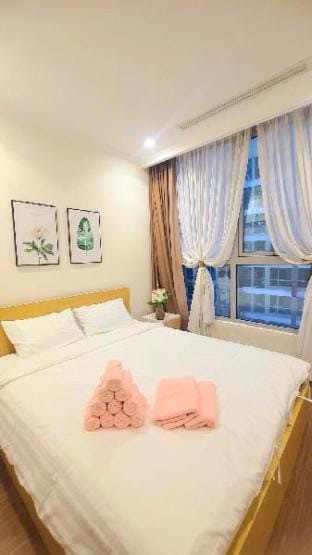 Landmark 5, Best Location, Luxury Bed, River View Apartment in Ho Chi Minh City