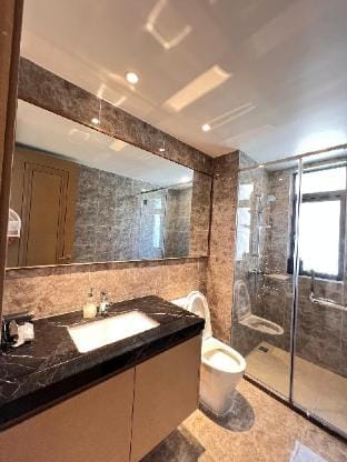 Cozy Sea View Family Villa @R&F Apartment in Johor Bahru