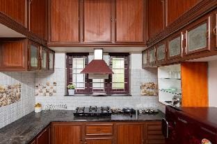 Nest Villa - 4BHK AC Homely Heaven Near Airport Villa in Kochi