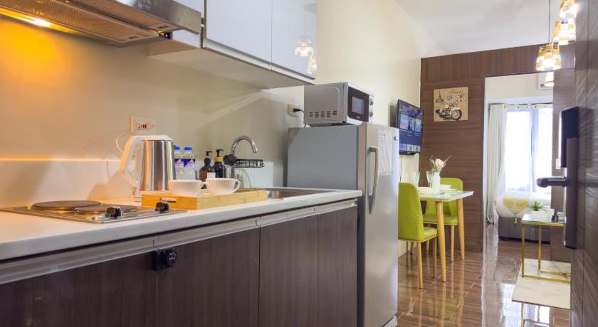 1BR Makati, Air Residences M007 Apartment in Makati