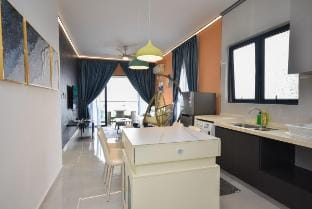 Danga Bay Sunrise Seaview Unit 6 Pax【Arcade】4A Vacation rental in Johor Bahru