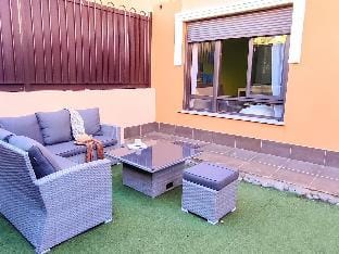 Urban Garden Hideaway Apartment in Palm-Mar