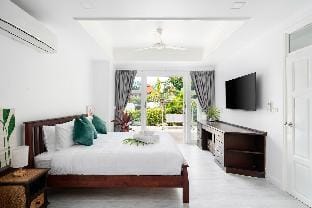 Four bed villa on beachfront resort TG23 SDV351 Villa in Ko Samui