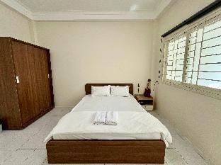 P32. Private bedroom, Suitable for 2, Bath inside Apartment in Ho Chi Minh City