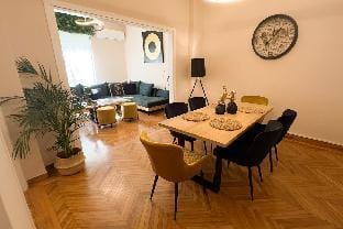 Grandeur in Kolonaki: Aristocratic 2-Bed Retreat Vacation rental in Athens