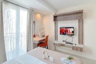 ModernLook 1BR Woodland Park Residence By Travelio Apartment in South Jakarta City