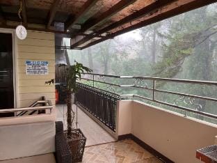 JFK Baguio Guest House (former DMC) Vacation rental in Baguio