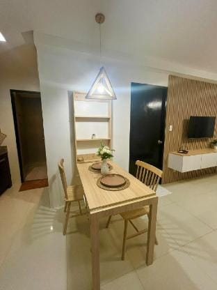 Bamboo Bay Cebu - 1 BR near SM & IT Park - N/P Apartment in Lapu-Lapu City