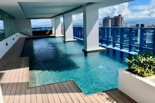 Spacious 1BR in IT Park w/ Balcony | Amenity Level Vacation rental in Lapu-Lapu City