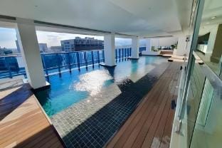 Spacious 1BR in IT Park w/ Balcony | Amenity Level Vacation rental in Lapu-Lapu City