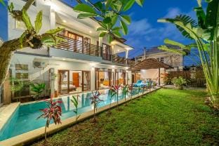 Villa Almera Vacation rental in North Kuta