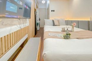 Chic Studio Loft Tokyo Riverside PIK 2 By Travelio Apartment in West Java