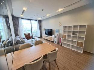 Gần Phố Cổ 9brs siêu rộng vinhomes Metropolis. Apartment in Hanoi