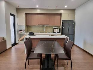 Căn Hộ Kết nối 6 Brs The Matrix One. Apartment in Laos