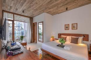 22 Land 50 Trương Công Giai  Apartment in Laos