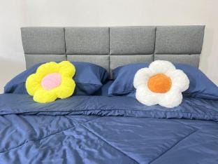 Pitaksith Hometel Apartment in Laos