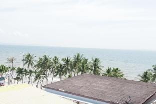 Beachfront Sea View King Vacation rental in Chon Buri Changwat