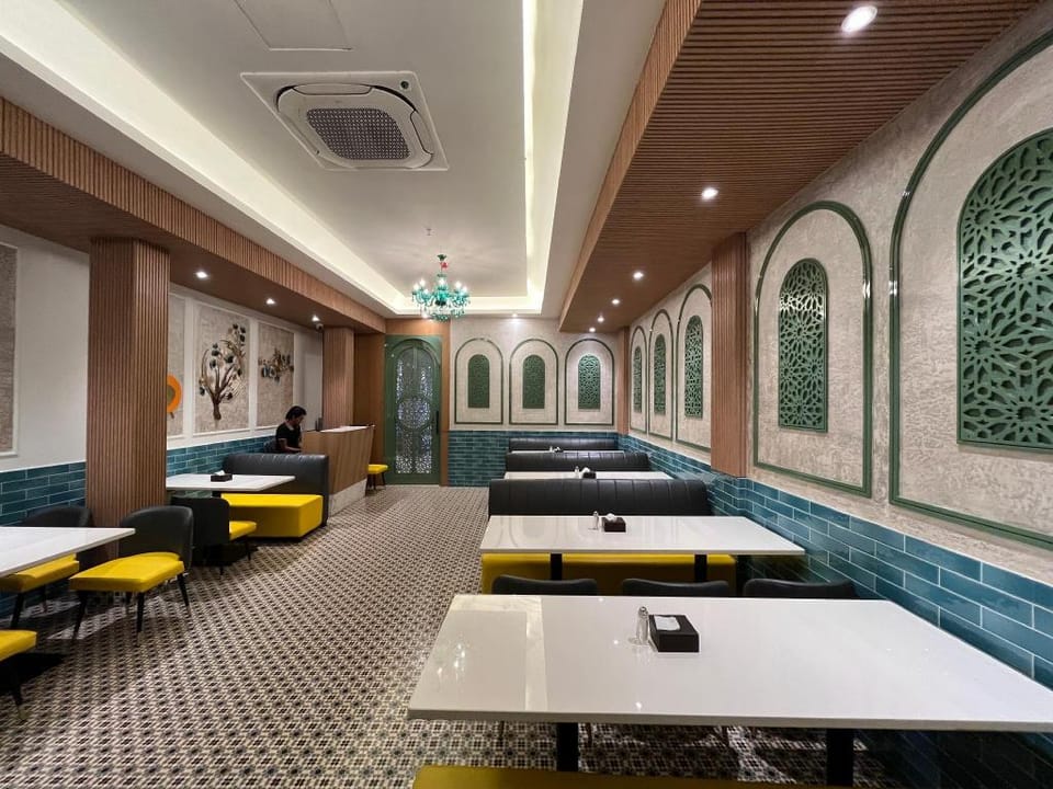 Esquire Hotel Mumbai Hotel in Mumbai