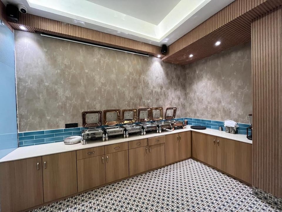 Esquire Hotel Mumbai Hotel in Mumbai